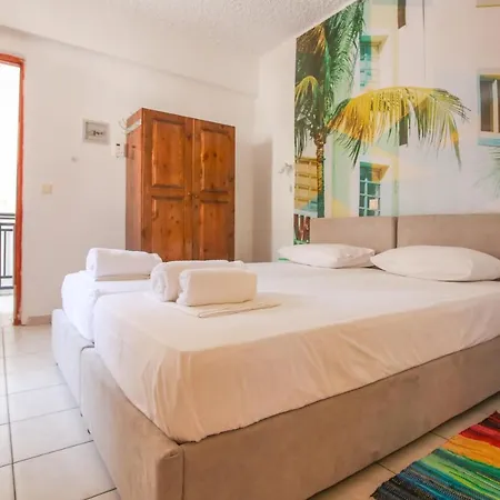 アパート Antisamos *